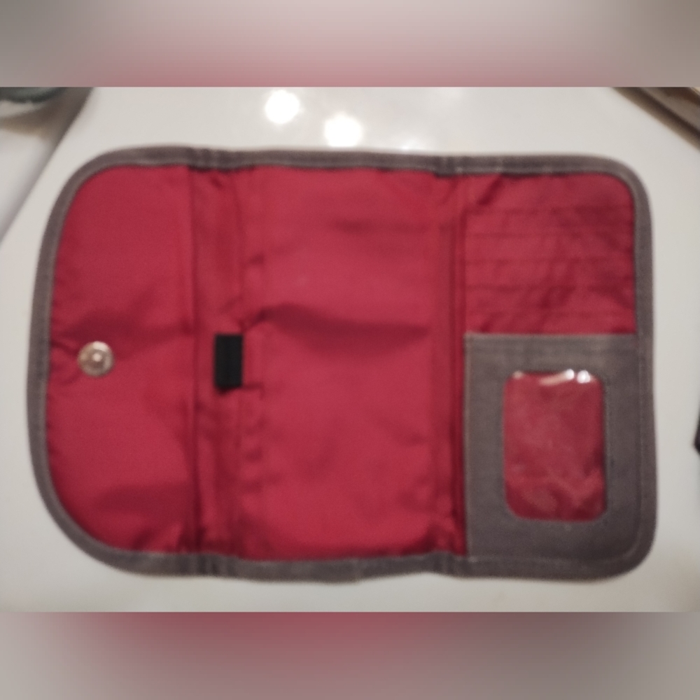 #0102 Kavu Wallet